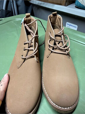 Maui Island Brown Chukka Boots